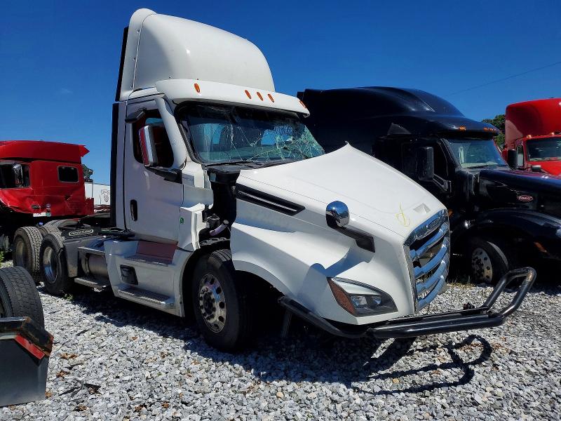 Продажа на аукционе авто 2025 Freightliner Cascadia 126, vin: 3AKJHLDR4SDWC1991, номер лота: 55950356