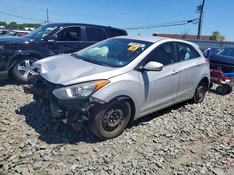2017 Hyundai Elantra Gt მანქანა იყიდება აუქციონზე, vin: KMHD35LH3HU368177, აუქციონის ნომერი: 56486796