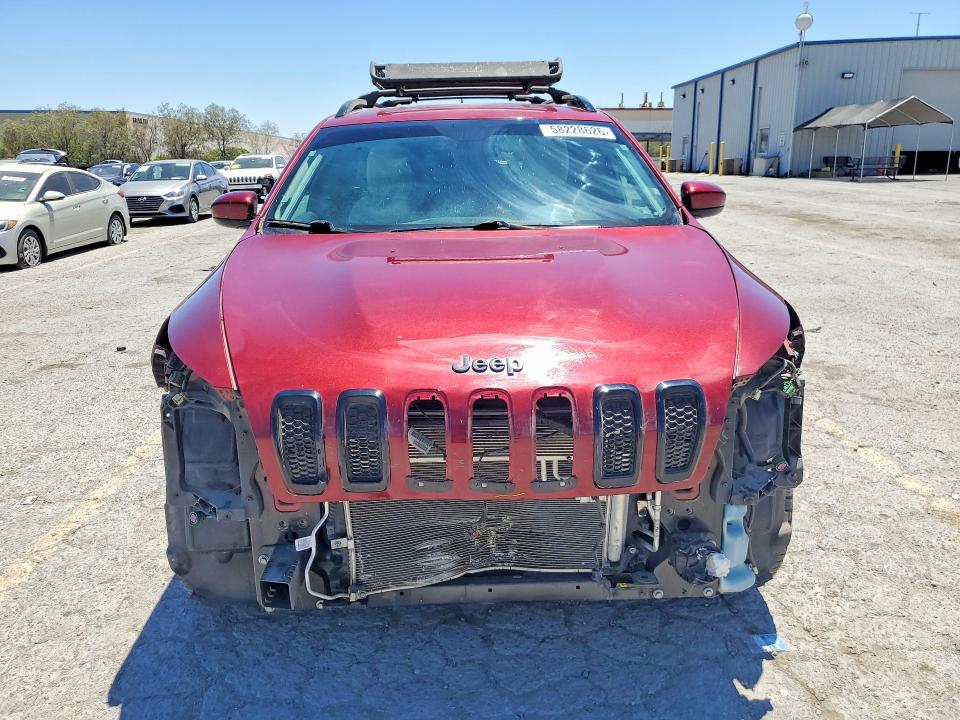 58228626 :رقم المزاد ، 1C4PJMCB2JD609567 vin ، 2018 Jeep Cherokee مزاد بيع