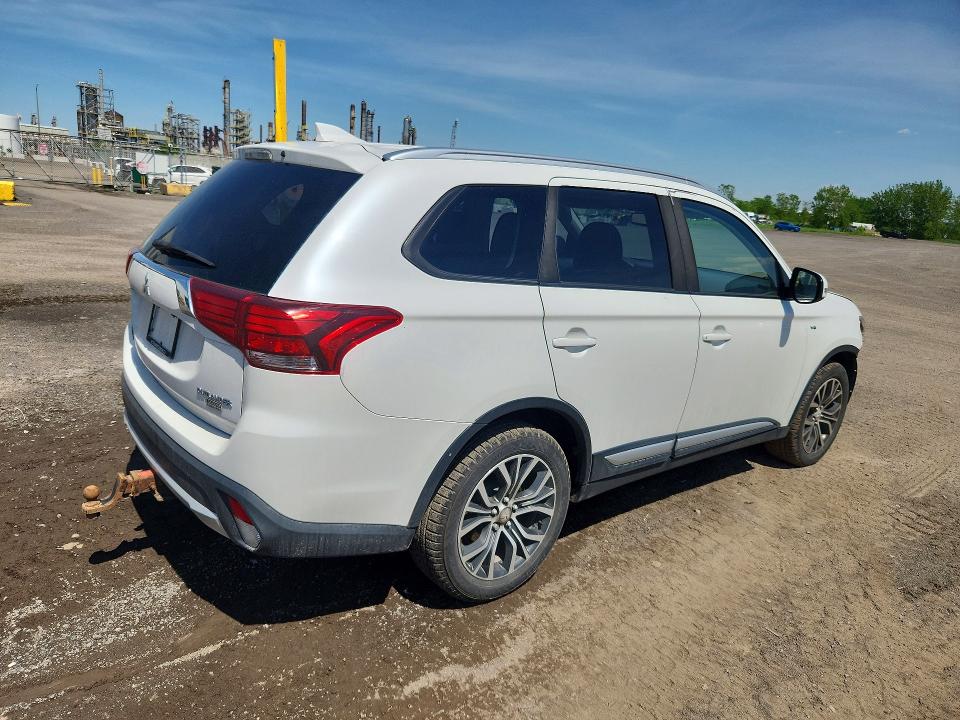 2017 Mitsubishi Outlander მანქანა იყიდება აუქციონზე, vin: JA4JZ3AX7HZ611636, აუქციონის ნომერი: 56572246
