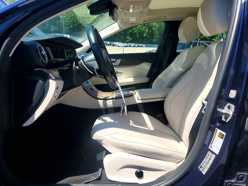 56590126 :رقم المزاد ، W1KZF8EB5MA975906 vin ، 2021 Mercedes-benz E مزاد بيع