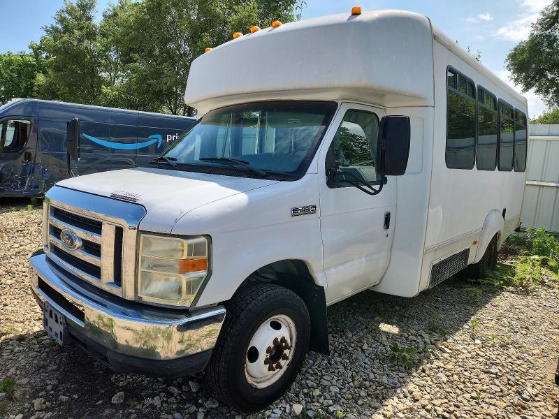 56252836 :رقم المزاد ، 1FD4E45S98DB59684 vin ، 2008 Ford Econoline مزاد بيع