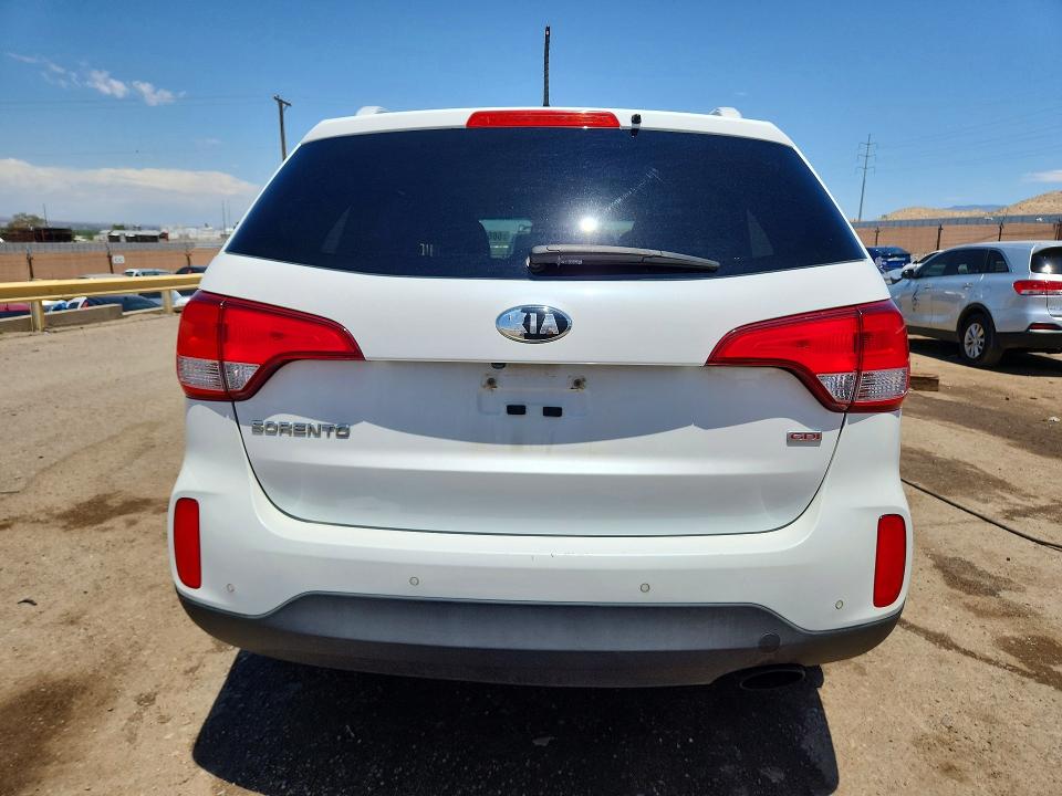 56529446 :رقم المزاد ، 5XYKT3A62FG552462 vin ، 2015 Kia Sorento مزاد بيع