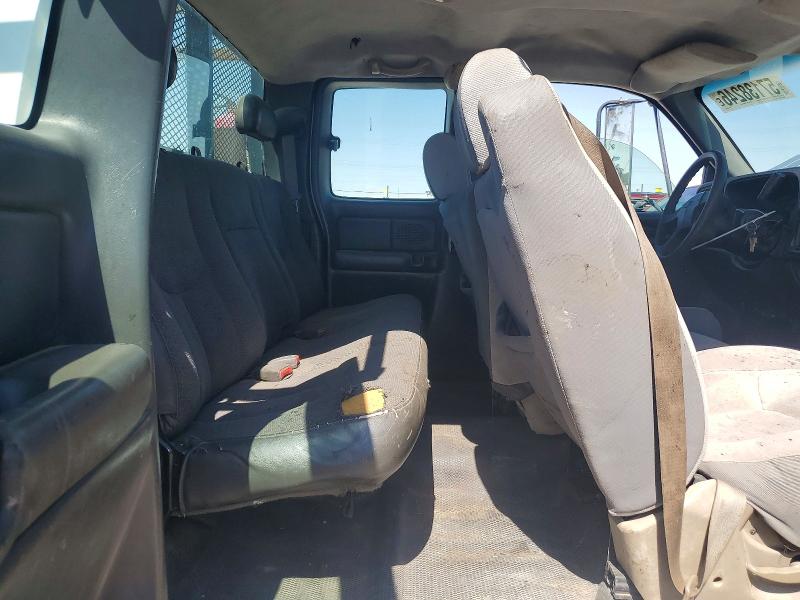 57138246 :رقم المزاد ، 1GBJC39U64E302537 vin ، 2004 Chevrolet Silverado مزاد بيع
