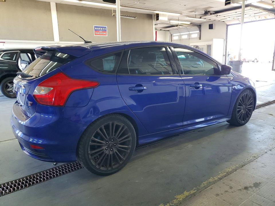 58133576 :رقم المزاد ، 1FADP3L98EL454193 vin ، 2014 Ford Focus مزاد بيع