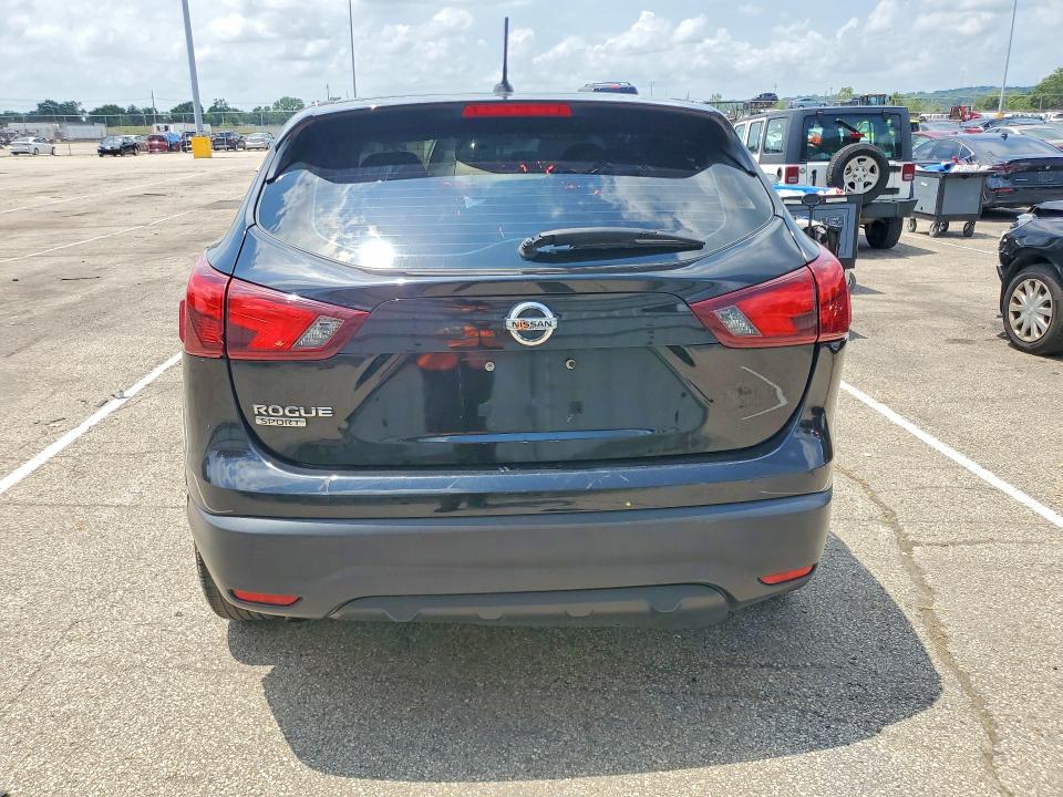 2018 Nissan Rogue Sport მანქანა იყიდება აუქციონზე, vin: JN1BJ1CP8JW155238, აუქციონის ნომერი: 97683085