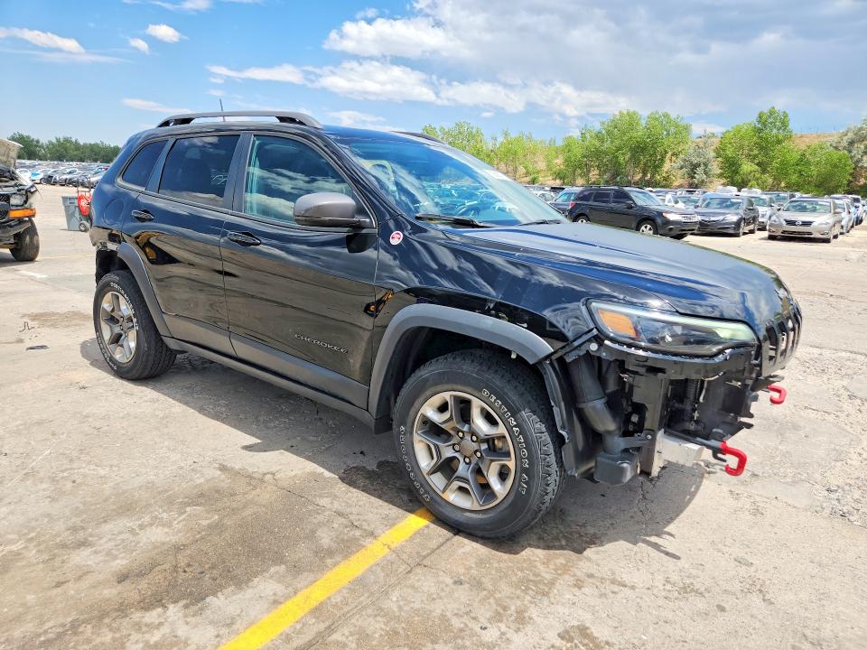 59368376 :رقم المزاد ، 1C4PJMBN4KD383237 vin ، 2019 Jeep Cherokee مزاد بيع
