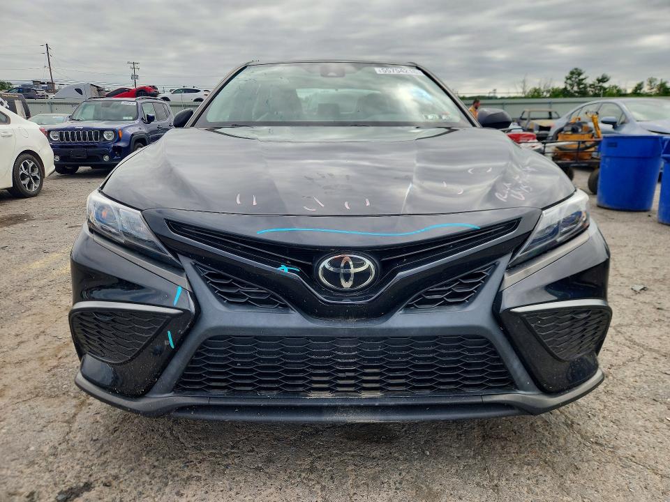 Продаж на аукціоні авто 2022 Toyota Camry, vin: 4T1G11BK7NU057873, номер лоту: 55754216