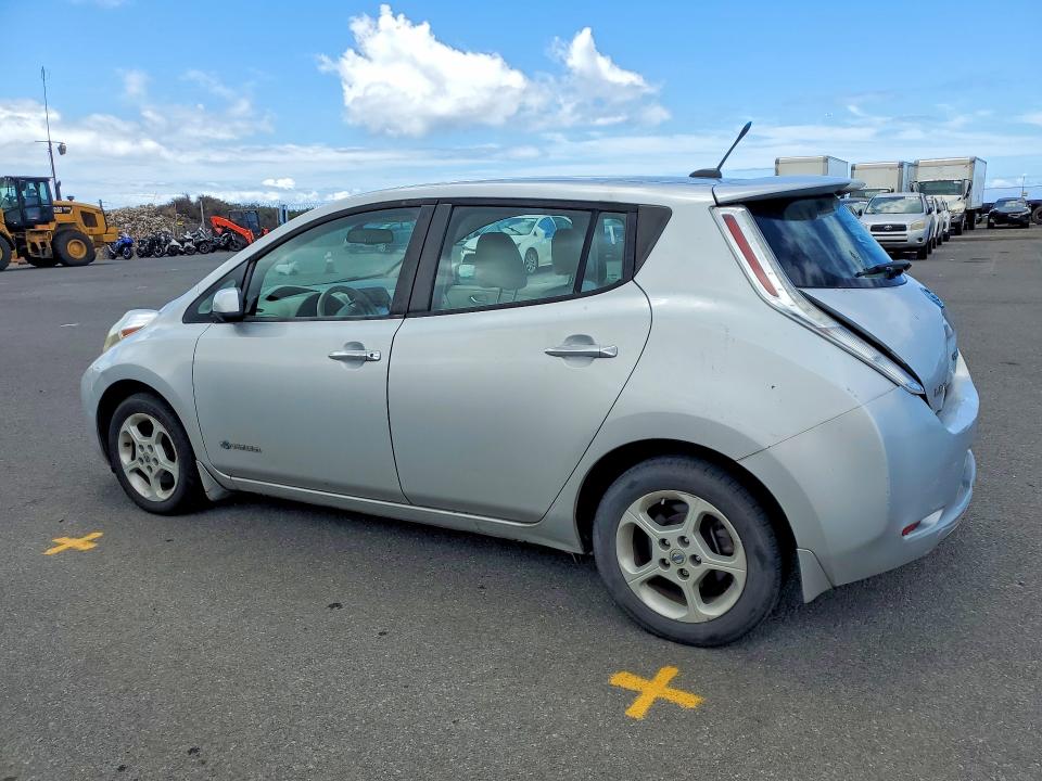 2014 Nissan Leaf მანქანა იყიდება აუქციონზე, vin: 1N4AZ0CP4EC337155, აუქციონის ნომერი: 57037756