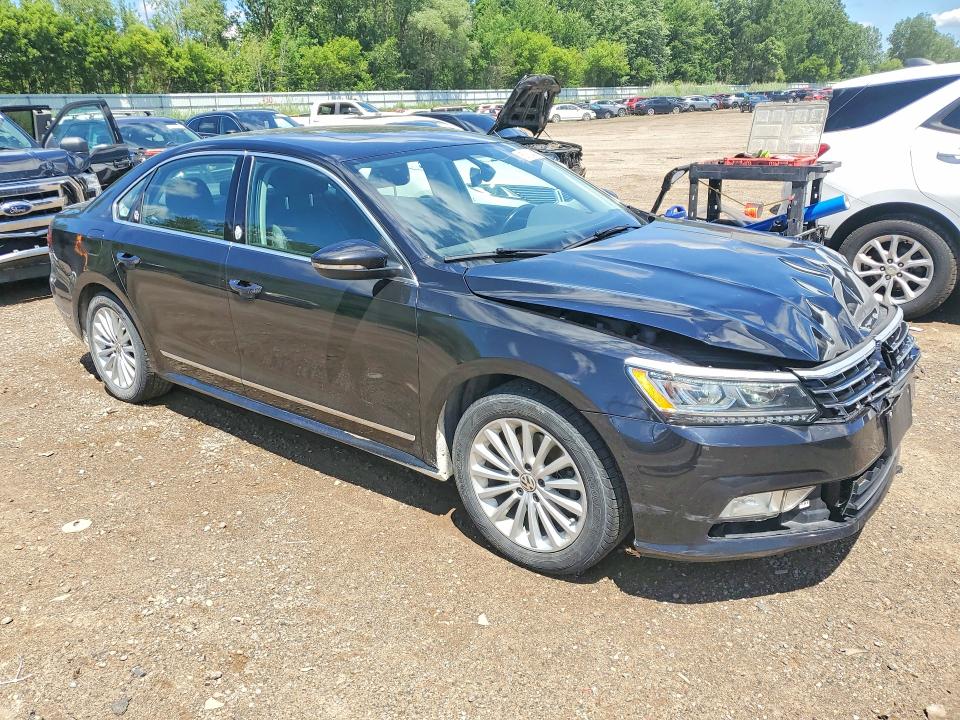 57120466 :رقم المزاد ، 1VWBT7A31HC078375 vin ، 2017 Volkswagen Passat مزاد بيع