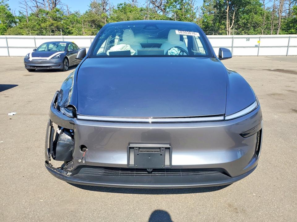 58303016 :رقم المزاد ، 7SAYGDEE6TA636518 vin ، 2026 Tesla Model Y مزاد بيع