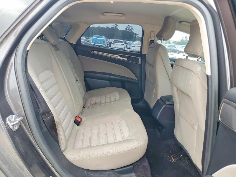 56490626 :رقم المزاد ، 3FA6P0G71HR273748 vin ، 2017 Ford Fusion مزاد بيع