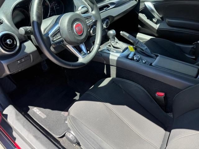 Продажа на аукционе авто 2017 Fiat 124 Spider, vin: JC1NFAEK9H0122868, номер лота: 57685866