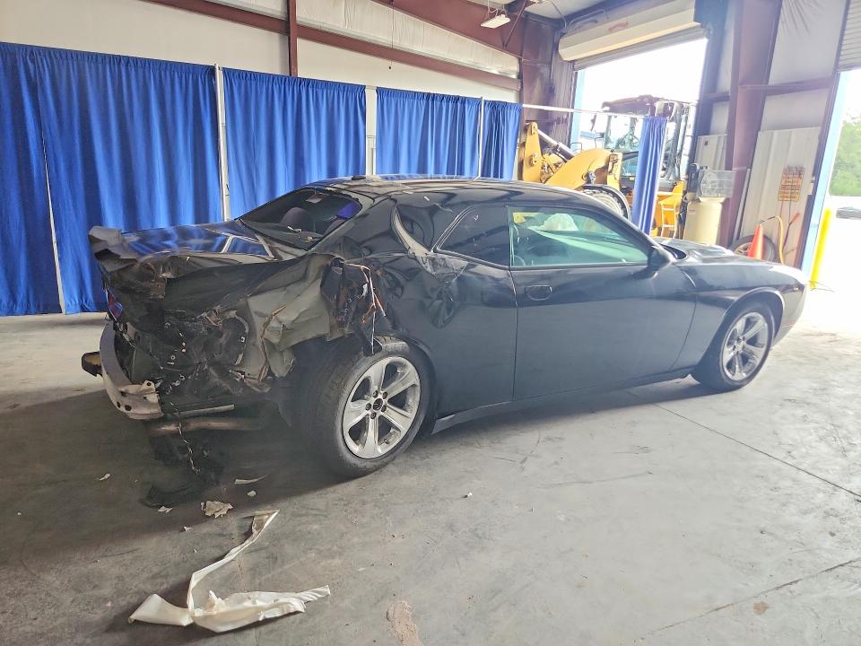 57081186 :رقم المزاد ، 2C3CDZAG2HH592210 vin ، 2017 Dodge Challenger مزاد بيع