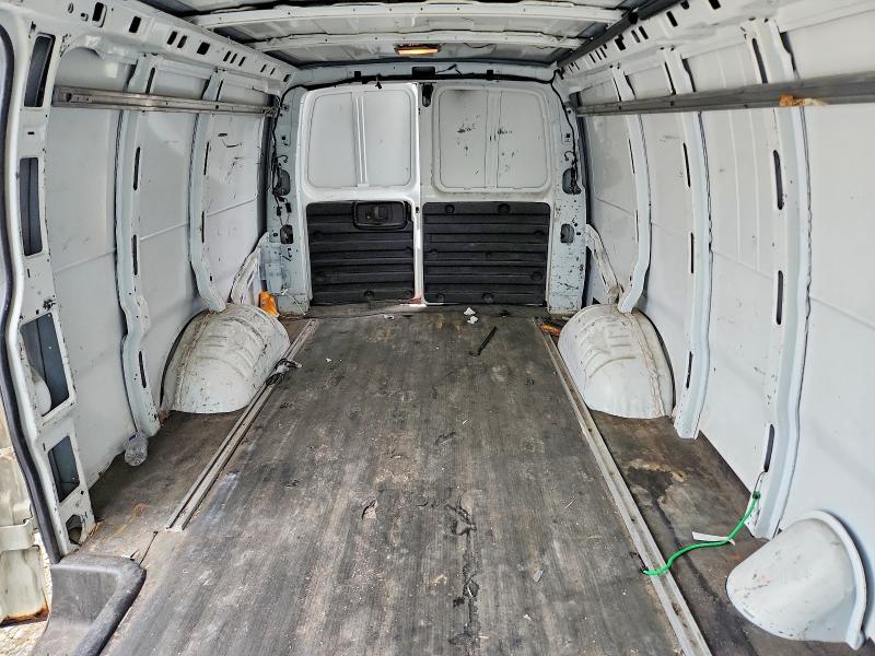 56139586 :رقم المزاد ، 1GCWGGCA1B1101340 vin ، 2011 Chevrolet Express G2500 مزاد بيع