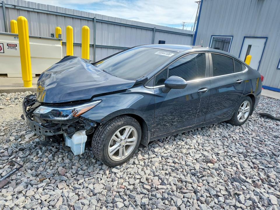 55944106 :رقم المزاد ، 1G1BE5SMXJ7135382 vin ، 2018 Chevrolet Cruze مزاد بيع
