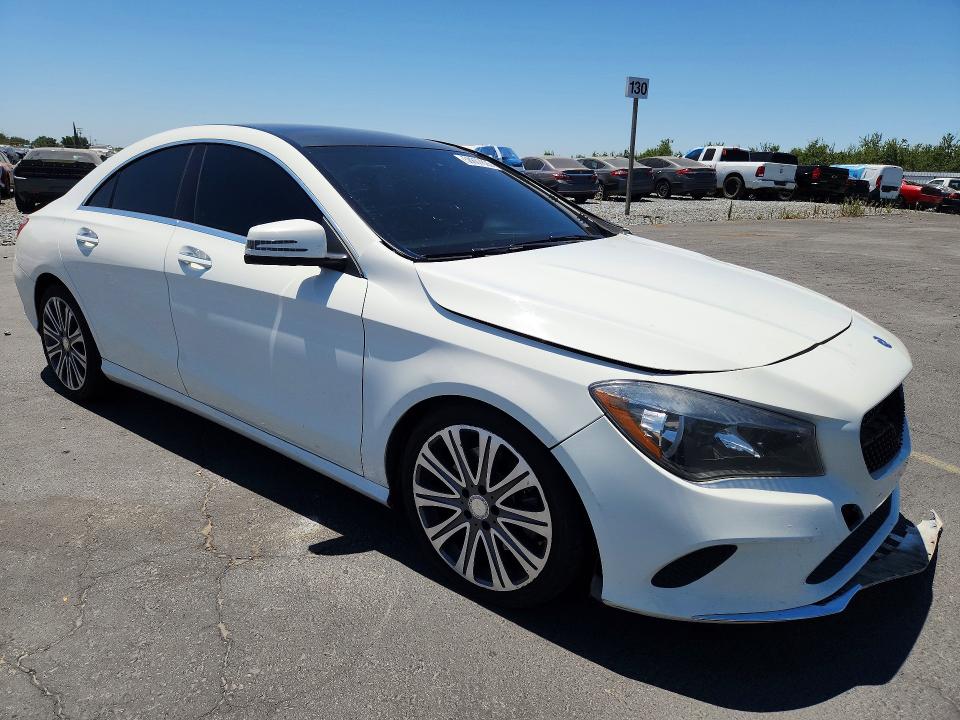 58607626 :رقم المزاد ، WDDSJ4EB4HN444459 vin ، 2017 Mercedes-benz Cla مزاد بيع