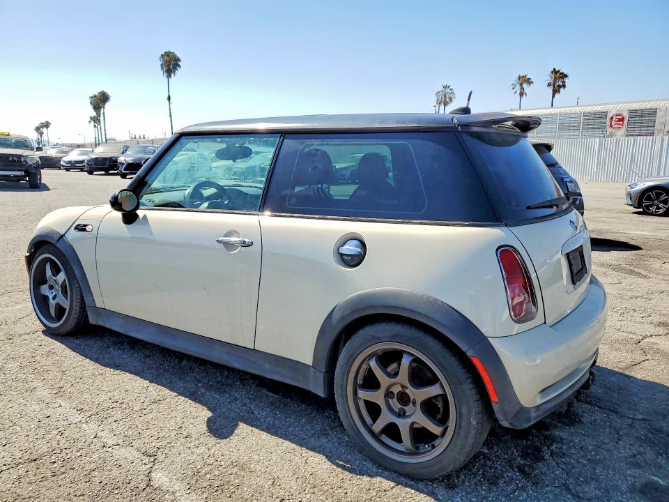 Продажа на аукционе авто 2005 Mini Cooper, vin: WMWRE33505TG96981, номер лота: 58108146