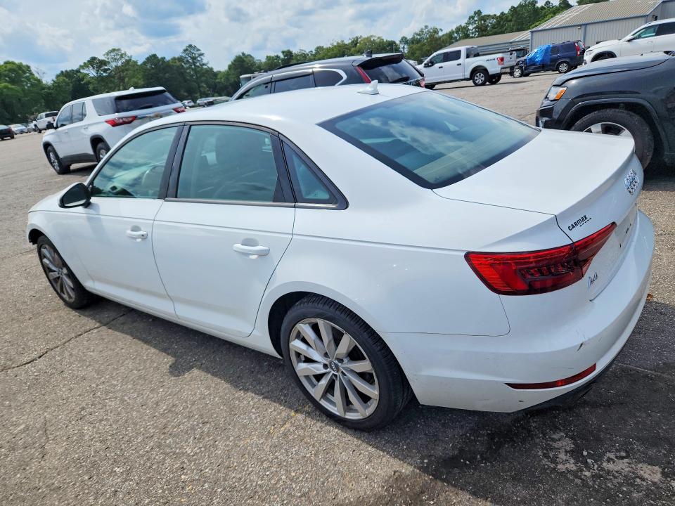 Продажа на аукционе авто 2017 Audi A4, vin: WAUGMAF45HN054439, номер лота: 55581716