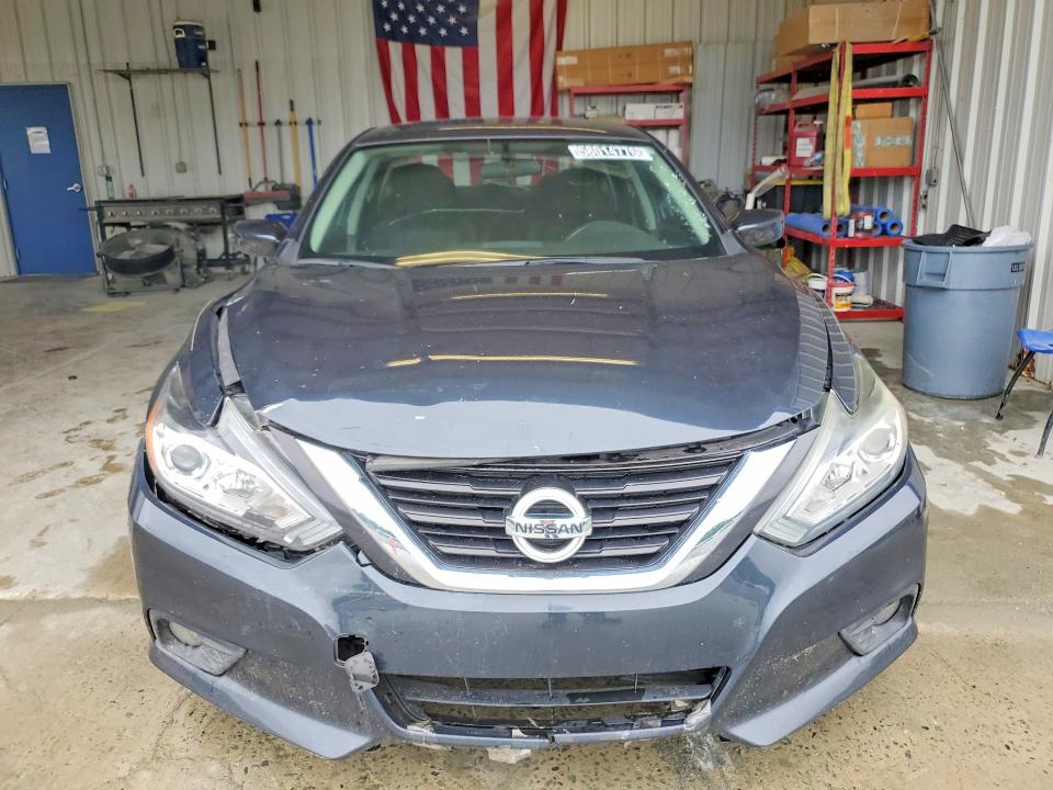 2017 Nissan Altima მანქანა იყიდება აუქციონზე, vin: 1N4AL3AP6HC205704, აუქციონის ნომერი: 58014776