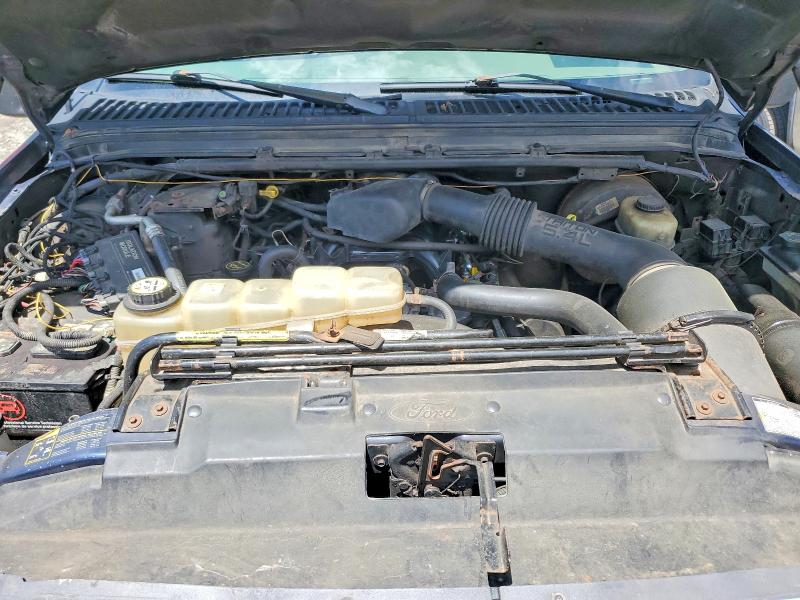 57444686 :رقم المزاد ، 1FTNX21LX2EA59679 vin ، 2002 Ford F250 مزاد بيع