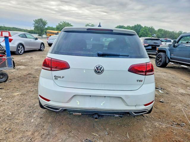 56243836 :رقم المزاد ، 3VWG17AUXJM254770 vin ، 2018 Volkswagen Golf مزاد بيع