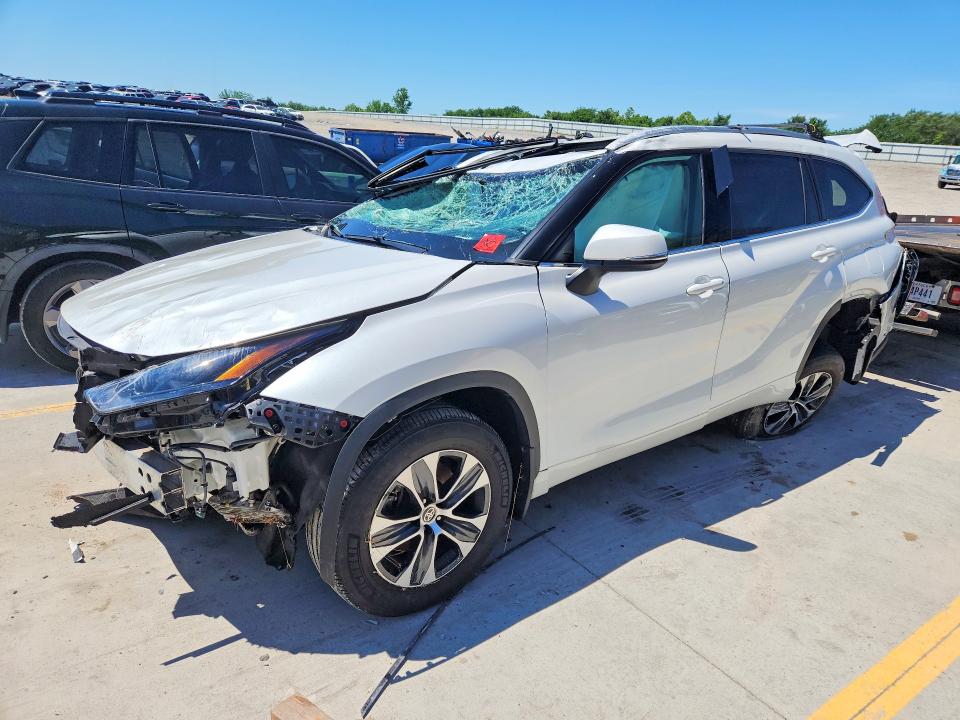 Продаж на аукціоні авто 2022 Toyota Highlander, vin: 5TDHZRBH2NS214590, номер лоту: 56063316