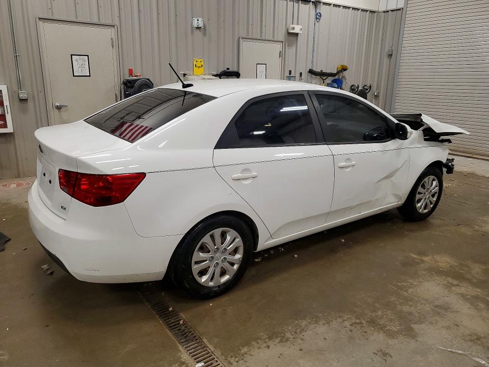 2010 Kia Forte მანქანა იყიდება აუქციონზე, vin: KNAFU4A23A5061849, აუქციონის ნომერი: 57492546