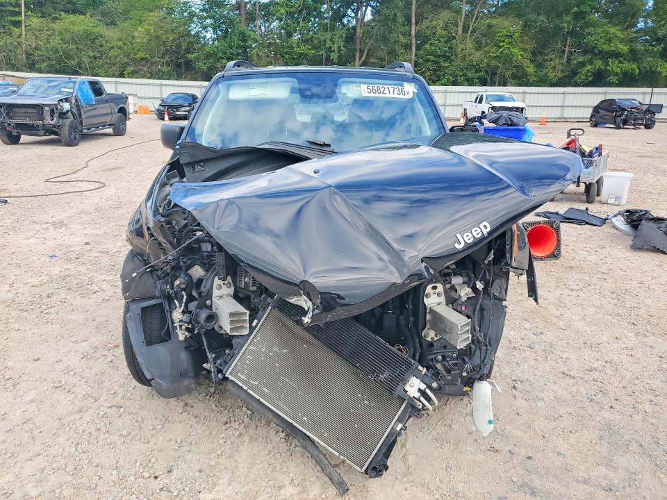 56821736 :رقم المزاد ، ZACNJDB17NPN70494 vin ، 2022 Jeep Renegade مزاد بيع