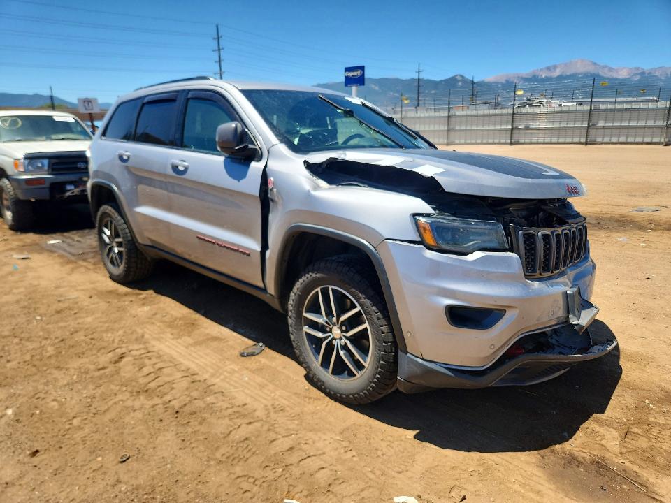 57273636 :رقم المزاد ، 1C4RJFLG7JC427157 vin ، 2018 Jeep Grand Cherokee مزاد بيع