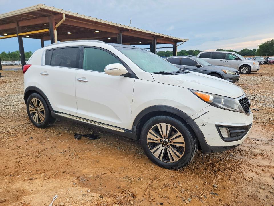 2014 Kia Sportage მანქანა იყიდება აუქციონზე, vin: KNDPC3AC2E7617057, აუქციონის ნომერი: 55783336