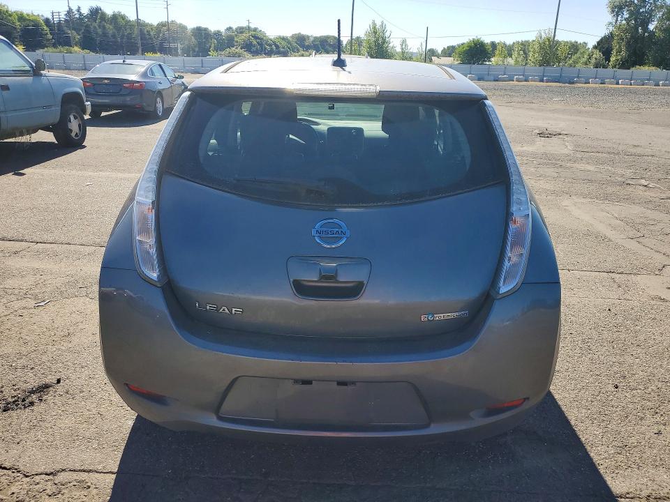 2015 Nissan Leaf მანქანა იყიდება აუქციონზე, vin: 1N4AZ0CP5FC314405, აუქციონის ნომერი: 57818256