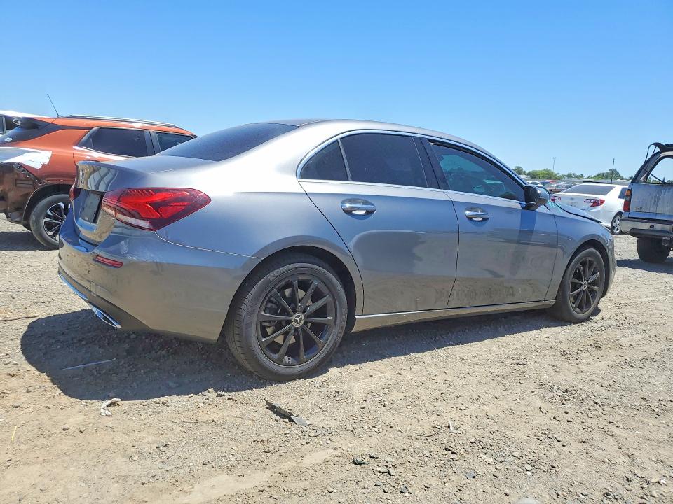 2019 Mercedes-benz A მანქანა იყიდება აუქციონზე, vin: WDD3G4EB8KW033408, აუქციონის ნომერი: 56847566