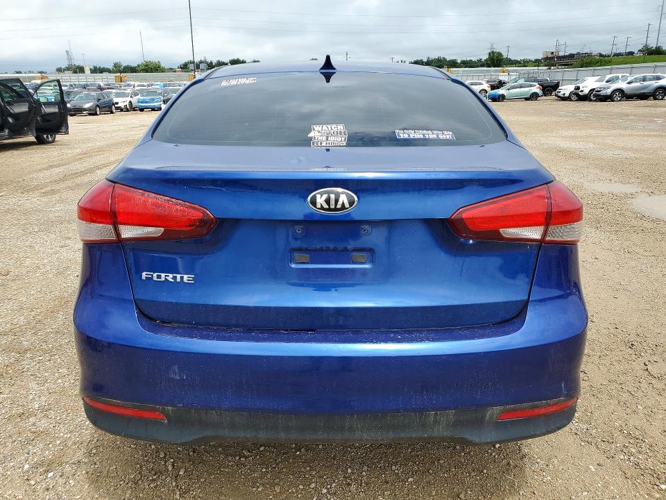 Продажа на аукционе авто 2017 Kia Forte Lx, vin: 3KPFK4A7XHE137988, номер лота: 57814376