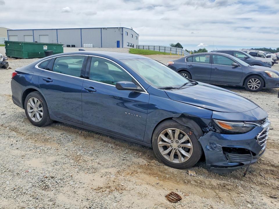 Продажа на аукционе авто 2020 Chevrolet Malibu, vin: 1G1ZD5ST4LF008404, номер лота: 58616186