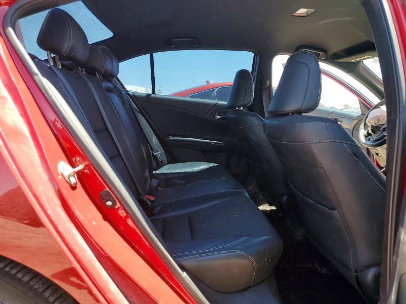 Продажа на аукционе авто 2017 Honda Accord, vin: 1HGCR2F5XHA153414, номер лота: 58820936