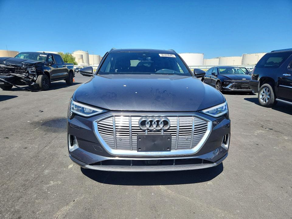 Aukcja sprzedaży 2019 Audi E-tron, vin: WA1VAAGEXKB006688, numer aukcji: 56303646