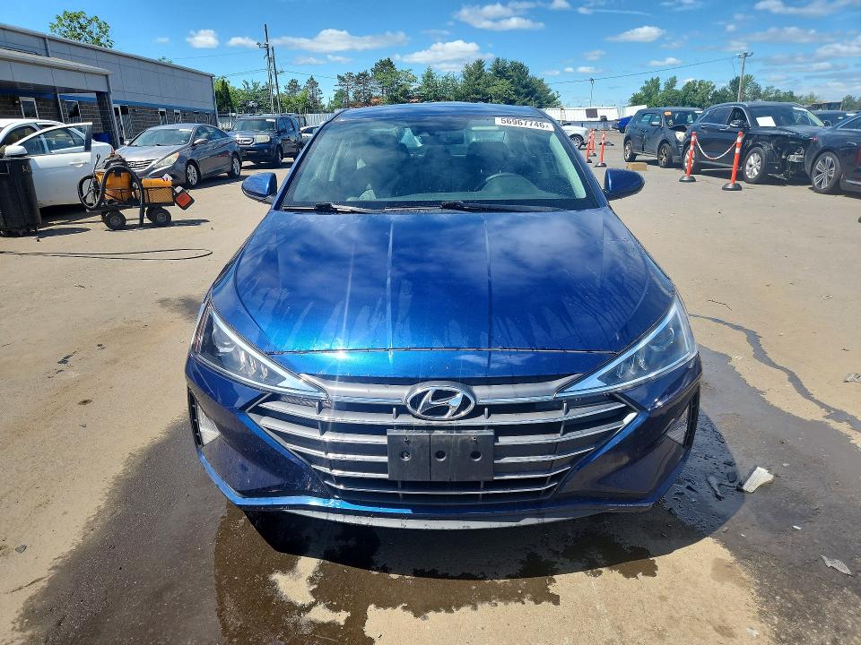 56967746 :رقم المزاد ، 5NPD84LF1LH538781 vin ، 2020 Hyundai Elantra مزاد بيع