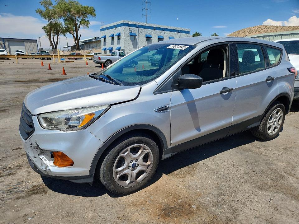 57071846 :رقم المزاد ، 1FMCU0F77HUC60188 vin ، 2017 Ford Escape مزاد بيع