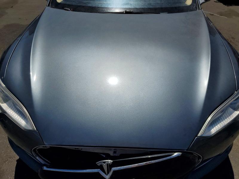 58943336 :رقم المزاد ، 5YJSA1CP4DFP23684 vin ، 2013 Tesla Model S مزاد بيع