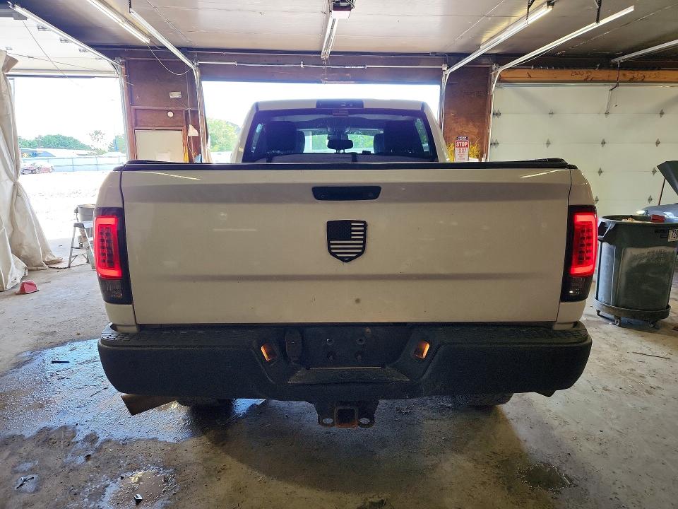 58213436 :رقم المزاد ، 3C63R3CJ9FG609818 vin ، 2015 Ram 3500 مزاد بيع