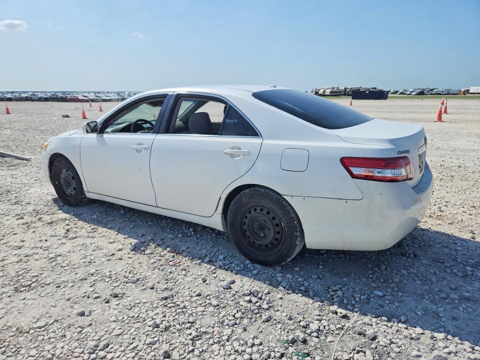 58516726 :رقم المزاد ، 4T1BF3EK5AU568818 vin ، 2010 Toyota Camry مزاد بيع