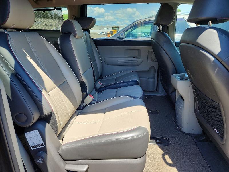 Продаж на аукціоні авто 2017 Kia Sedona, vin: KNDMB5C15H6322686, номер лоту: 54370026
