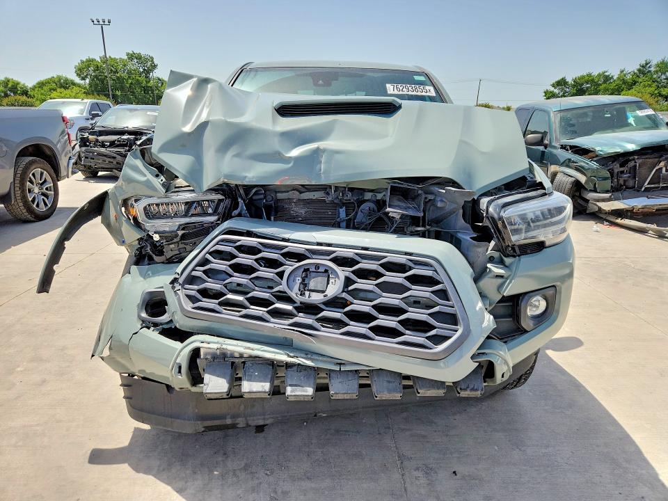 Продажа на аукционе авто 2022 Toyota Tacoma, vin: 3TMAZ5CN3NM186670, номер лота: 76293855