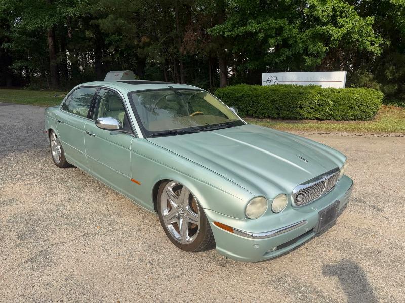 2005 Jaguar Vandenplas მანქანა იყიდება აუქციონზე, vin: SAJWA82C55SG45255, აუქციონის ნომერი: 57124986