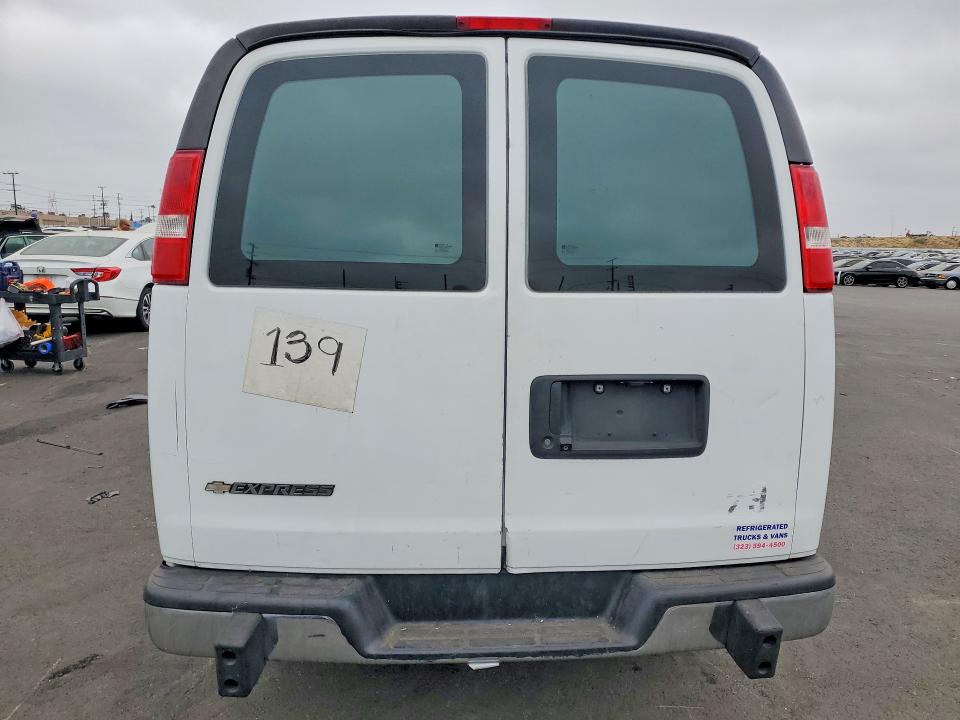 2021 Chevrolet Express G2500 მანქანა იყიდება აუქციონზე, vin: 1GCWGAFP1M1218108, აუქციონის ნომერი: 57265006