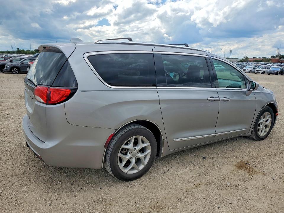 2017 Chrysler Pacifica მანქანა იყიდება აუქციონზე, vin: 2C4RC1EG4HR543346, აუქციონის ნომერი: 57923456