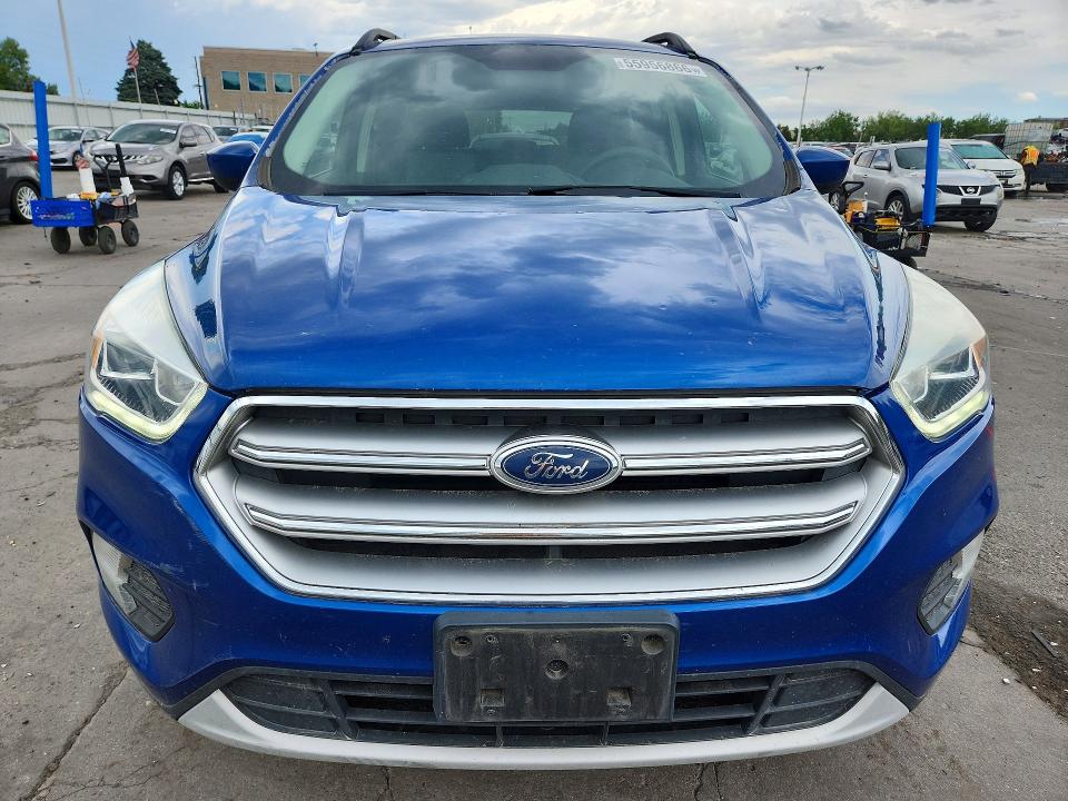 Продажа на аукционе авто 2017 Ford Escape, vin: 1FMCU9GD4HUE90490, номер лота: 55956866