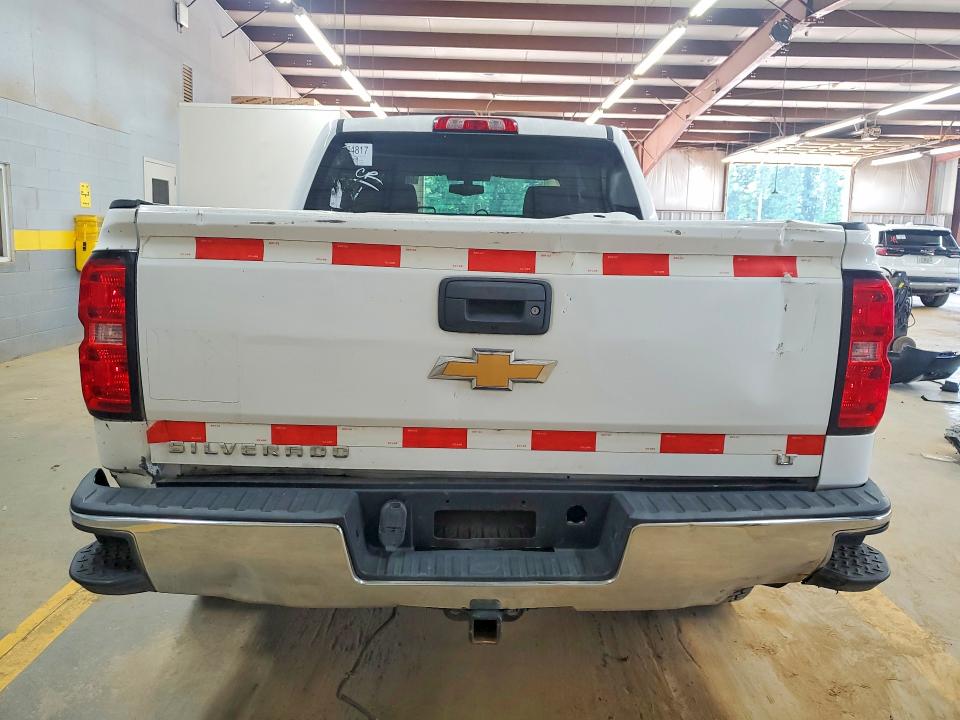 2018 Chevrolet Silverado მანქანა იყიდება აუქციონზე, vin: 3GCUKREC3JG215940, აუქციონის ნომერი: 58530746