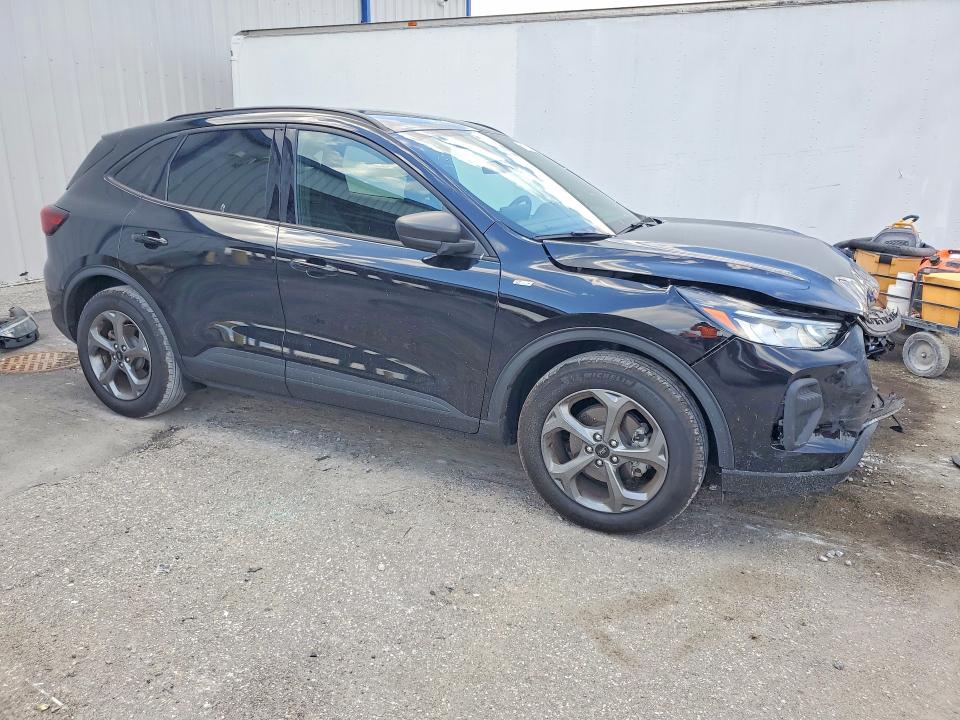 58742296 :رقم المزاد ، 1FMCU0MN2SUA15078 vin ، 2025 Ford Escape مزاد بيع